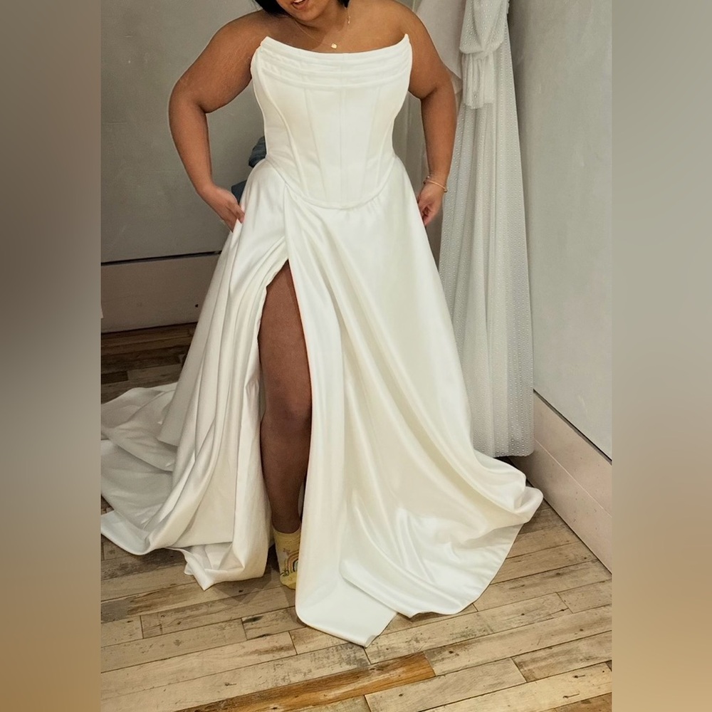 Watters Strapless Cream Gown